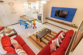 Caminhe para a Praia de Manguinhos - Casa DECORADA com wi fi, ar e espaço gourmet